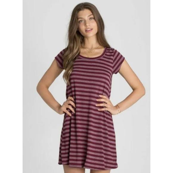 Billabong Juniors Sz Large Moon Shadow Tee Dress with Open Back Maroon Striped - Picture 1 of 6